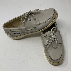 Sebago Docksides Women’s Size 6 Gray Leather Boat Shoes Classic Moccasin